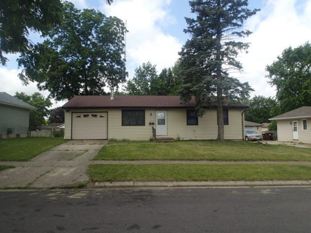 1419 7TH Avenue, Belvidere, IL 61008