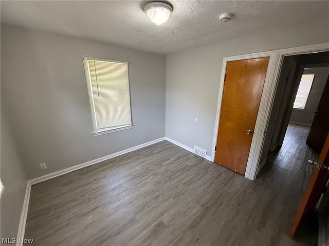 411 E 264th Street, Euclid, OH 44132