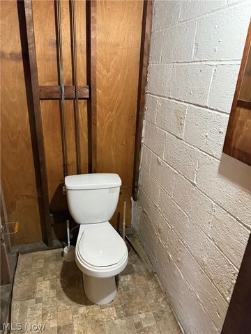 411 E 264th Street, Euclid, OH 44132