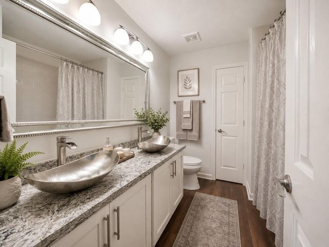 1123 Summer Brook, Sugar Land, TX 77479