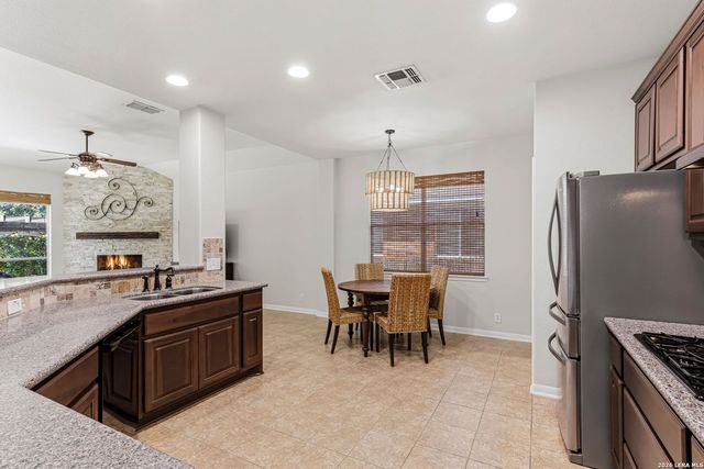 1770 Heavens Peak, San Antonio, TX 78258