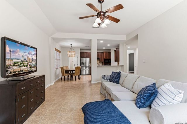 1770 Heavens Peak, San Antonio, TX 78258