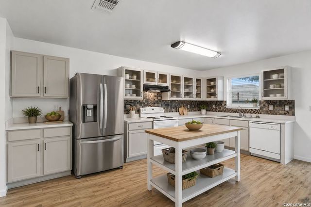 8807 Shaenwest, San Antonio, TX 78254