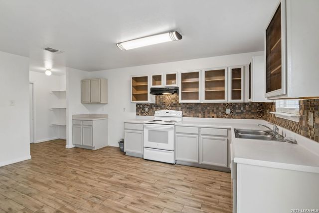 8807 Shaenwest, San Antonio, TX 78254