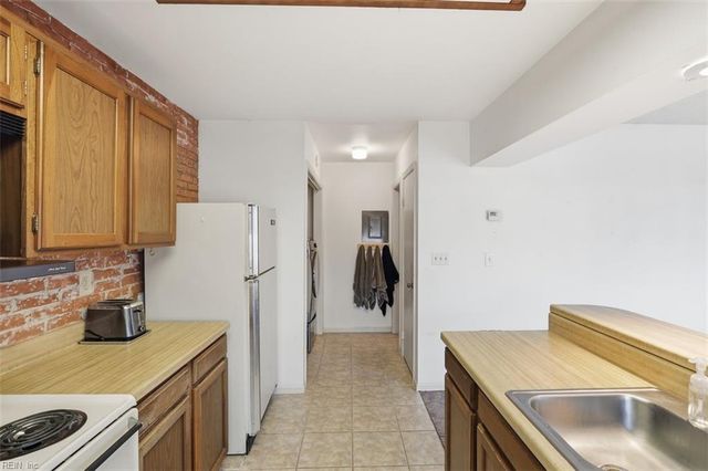 5207 Calico CT, Virginia Beach, VA 23464