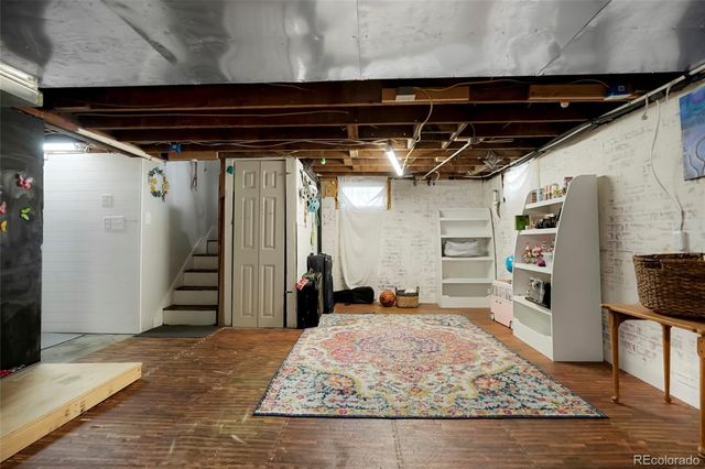 2810 Dahlia Street, Denver, CO 80207