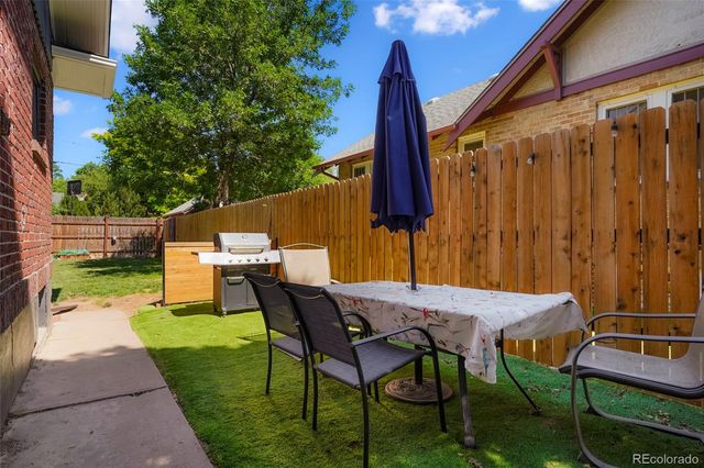 2810 Dahlia Street, Denver, CO 80207