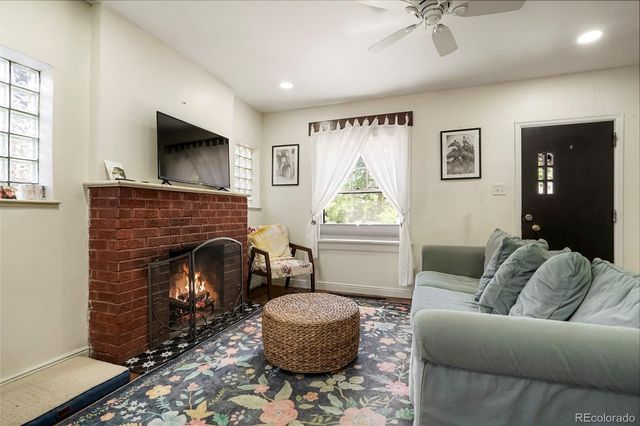 2810 Dahlia Street, Denver, CO 80207