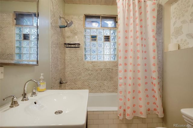 2810 Dahlia Street, Denver, CO 80207
