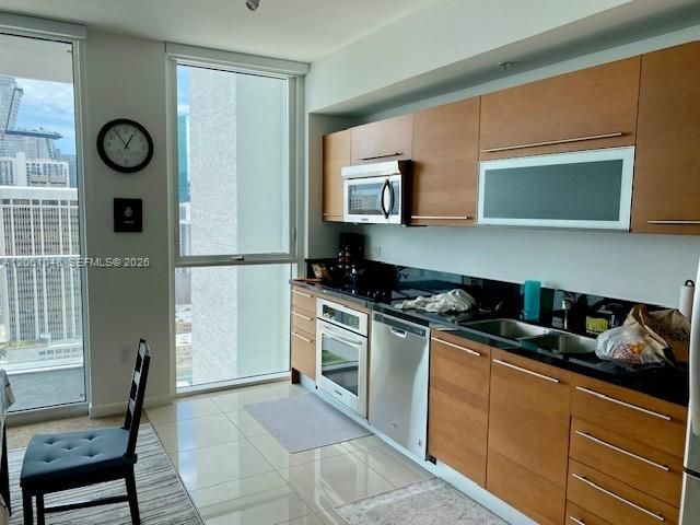 244 Biscayne Boulevard 3307, Miami, FL 33132