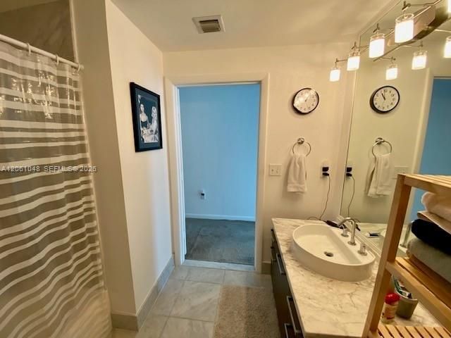 244 Biscayne Boulevard 3307, Miami, FL 33132