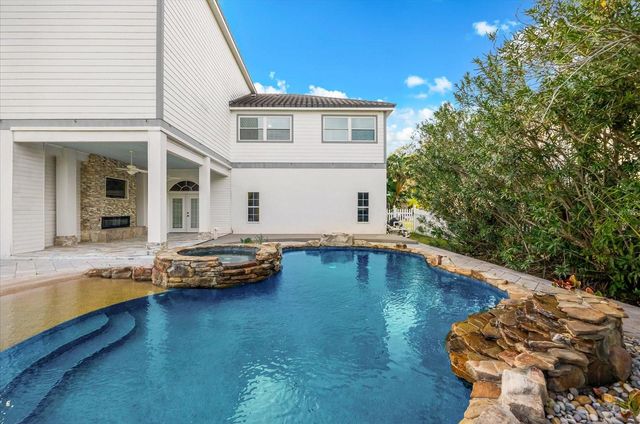 2002 ALEXIS COURT, Tarpon Springs, FL 34689