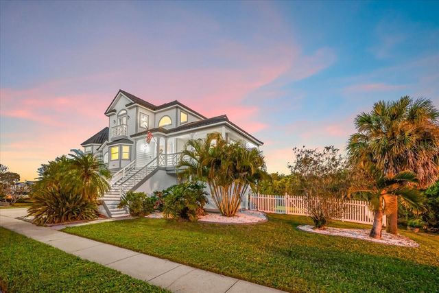 2002 ALEXIS COURT, Tarpon Springs, FL 34689