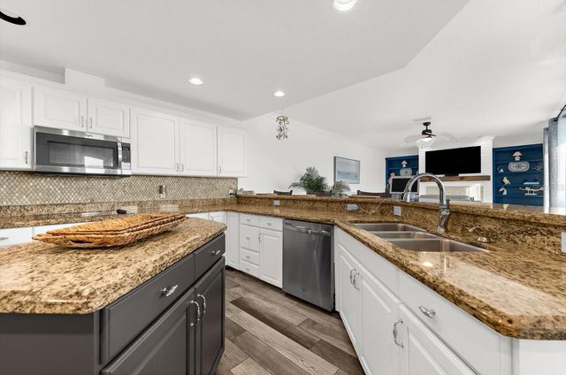 2002 ALEXIS COURT, Tarpon Springs, FL 34689