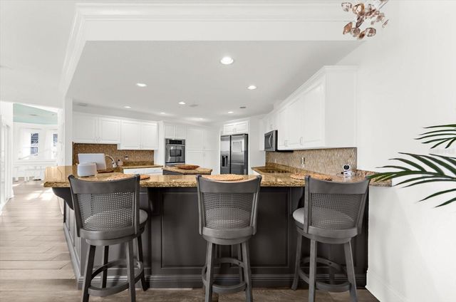 2002 ALEXIS COURT, Tarpon Springs, FL 34689