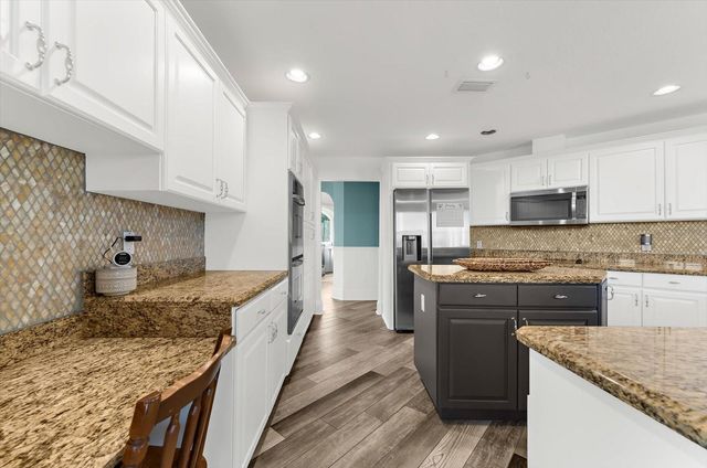 2002 ALEXIS COURT, Tarpon Springs, FL 34689