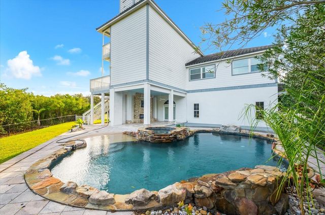 2002 ALEXIS COURT, Tarpon Springs, FL 34689