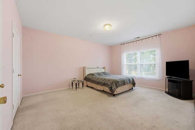1267 W Lake Street 104, Addison, IL 60101