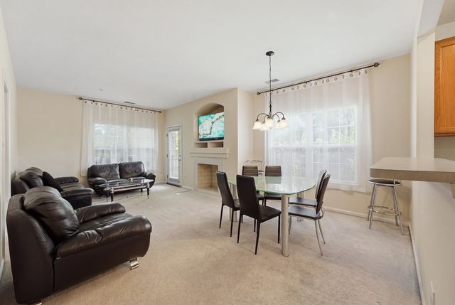 1267 W Lake Street 104, Addison, IL 60101