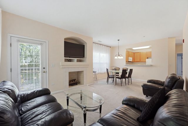 1267 W Lake Street 104, Addison, IL 60101