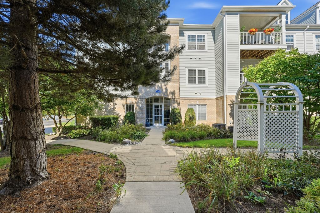 1267 W Lake Street 104, Addison, IL 60101 — photo 2