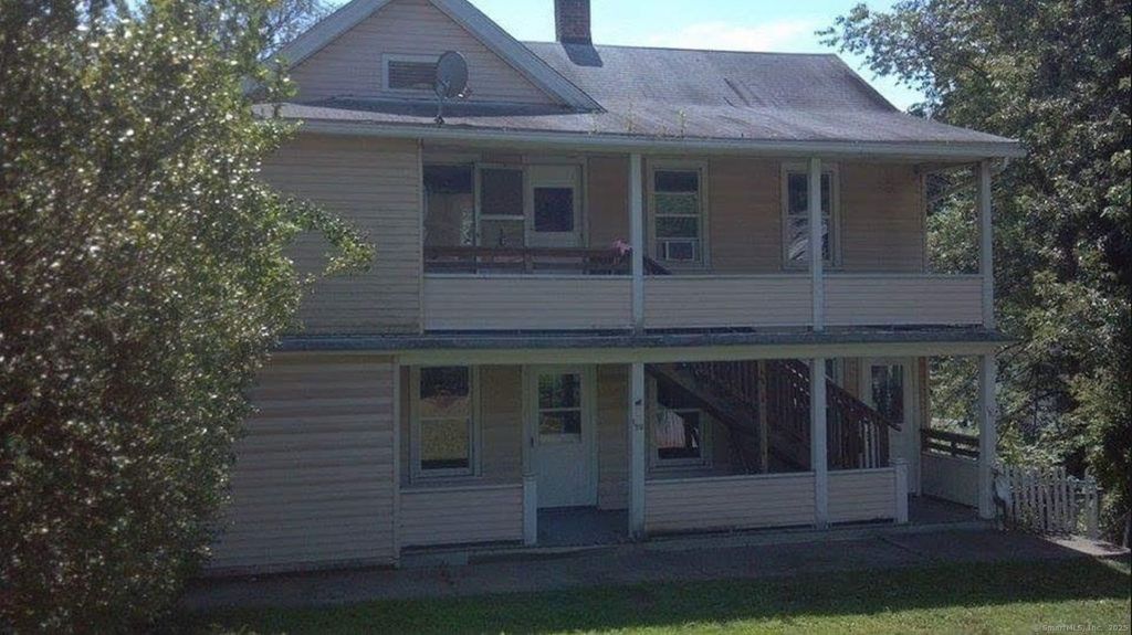 196 Echo Lake Road, Watertown, CT 06795