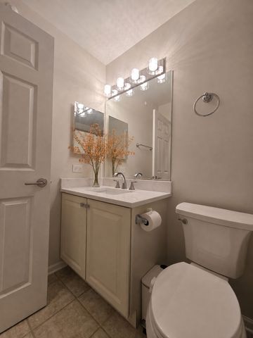 723 Prestwick Lane, Wheeling, IL 60090