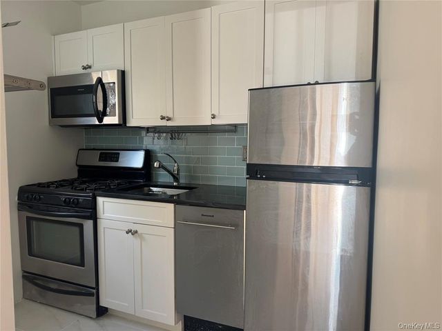 251 W Broadway 210, Long Beach, NY 11561