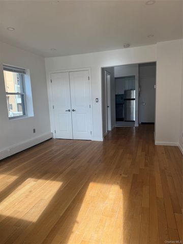 251 W Broadway 210, Long Beach, NY 11561