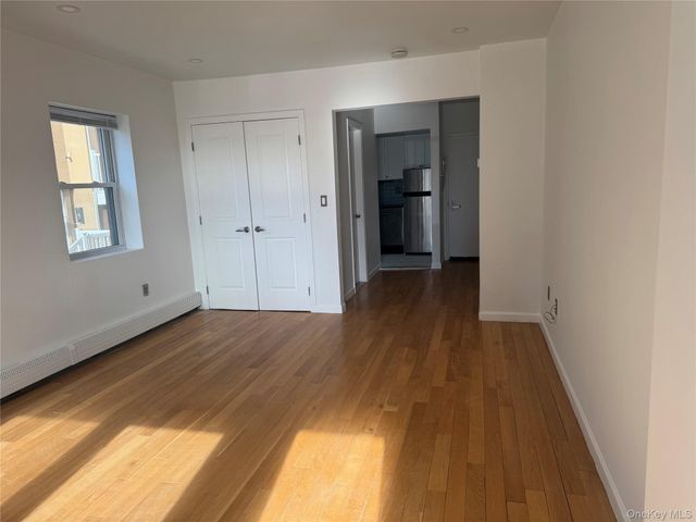 251 W Broadway 210, Long Beach, NY 11561