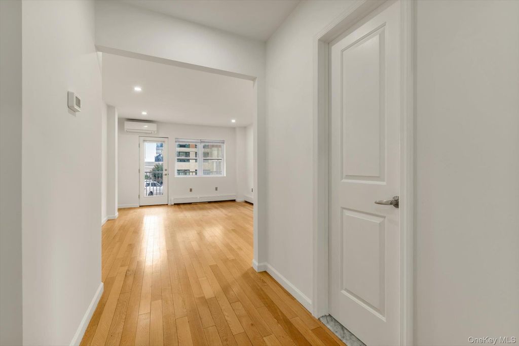 251 W Broadway 210, Long Beach, NY 11561 — photo 2