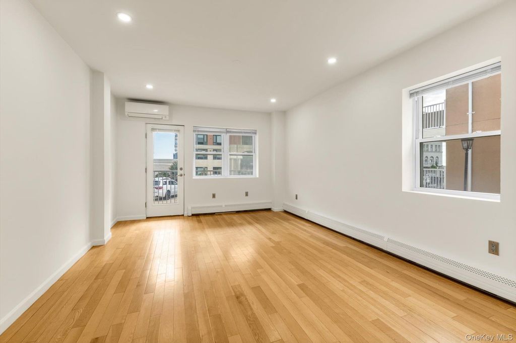 251 W Broadway 210, Long Beach, NY 11561 — photo 5