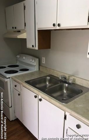 515 Humble Ave Apt 106, San Antonio, TX 78225