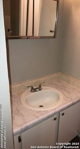515 Humble Ave Apt 106, San Antonio, TX 78225