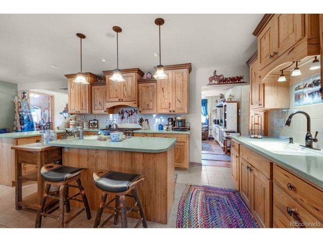 445 G St, Penrose, CO 81240