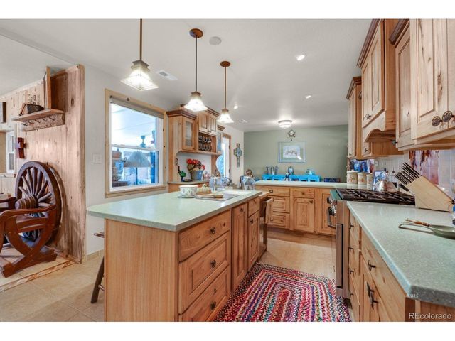 445 G St, Penrose, CO 81240
