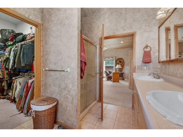 445 G St, Penrose, CO 81240