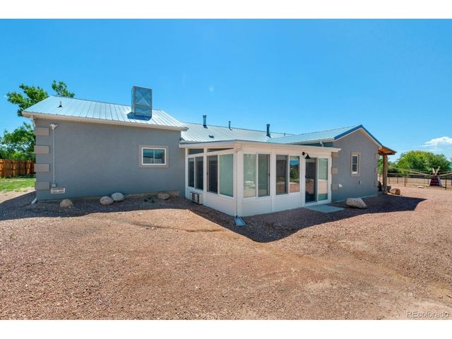 445 G St, Penrose, CO 81240