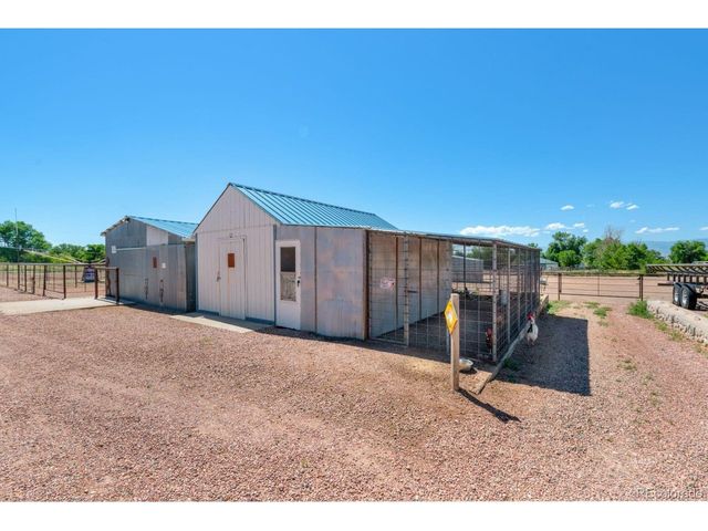 445 G St, Penrose, CO 81240