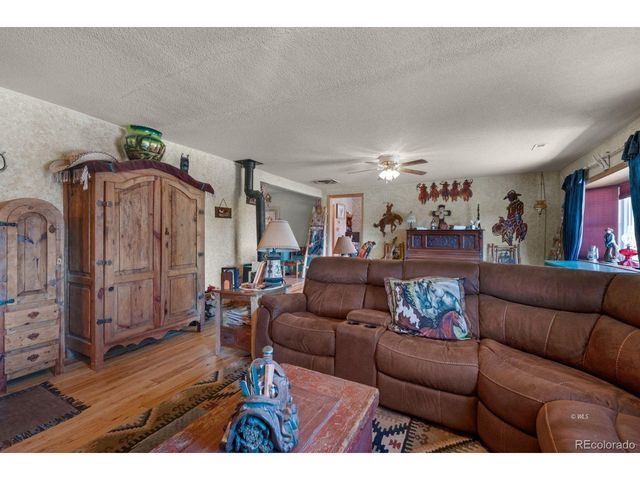 445 G St, Penrose, CO 81240