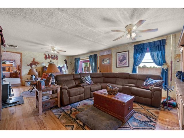 445 G St, Penrose, CO 81240