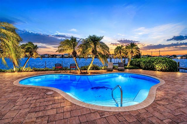 495 HARBOR DRIVE S, Indian Rocks Beach, FL 33785