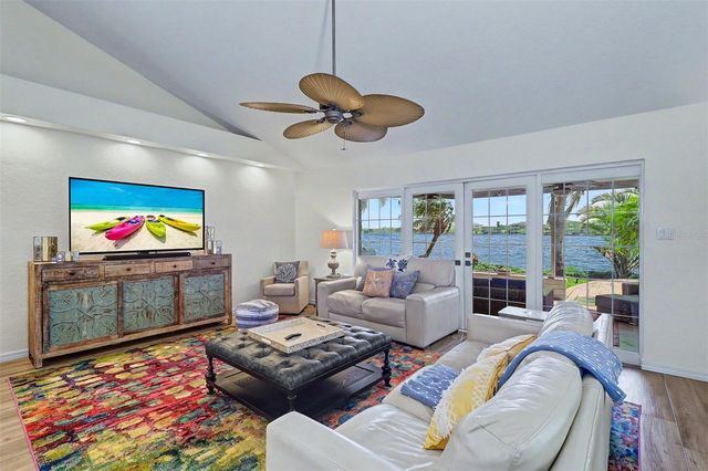 495 HARBOR DRIVE S, Indian Rocks Beach, FL 33785