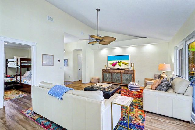 495 HARBOR DRIVE S, Indian Rocks Beach, FL 33785