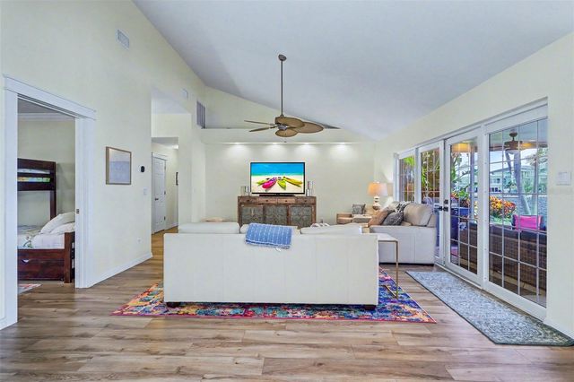 495 HARBOR DRIVE S, Indian Rocks Beach, FL 33785