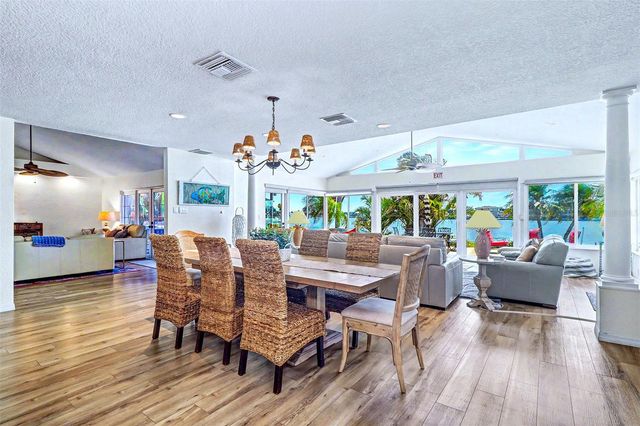 495 HARBOR DRIVE S, Indian Rocks Beach, FL 33785