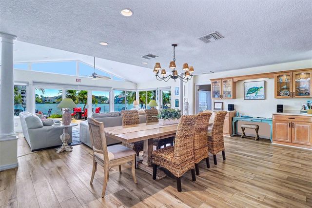 495 HARBOR DRIVE S, Indian Rocks Beach, FL 33785