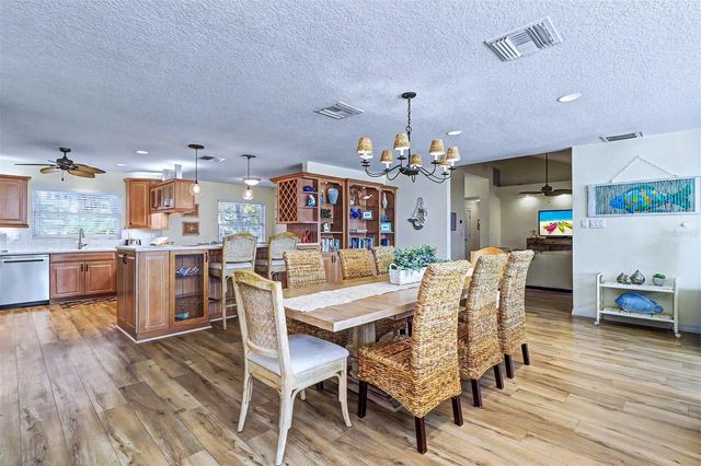 495 HARBOR DRIVE S, Indian Rocks Beach, FL 33785