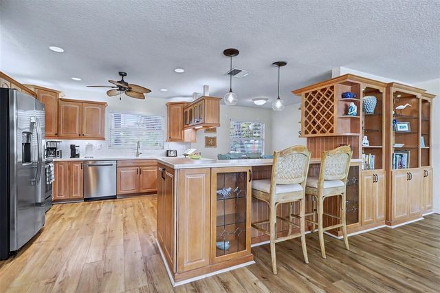 495 HARBOR DRIVE S, Indian Rocks Beach, FL 33785