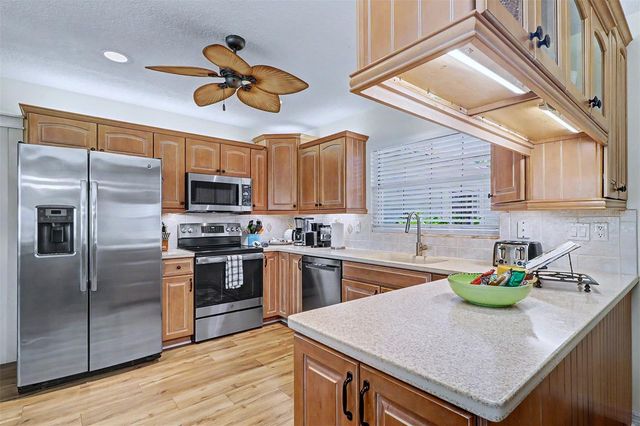 495 HARBOR DRIVE S, Indian Rocks Beach, FL 33785
